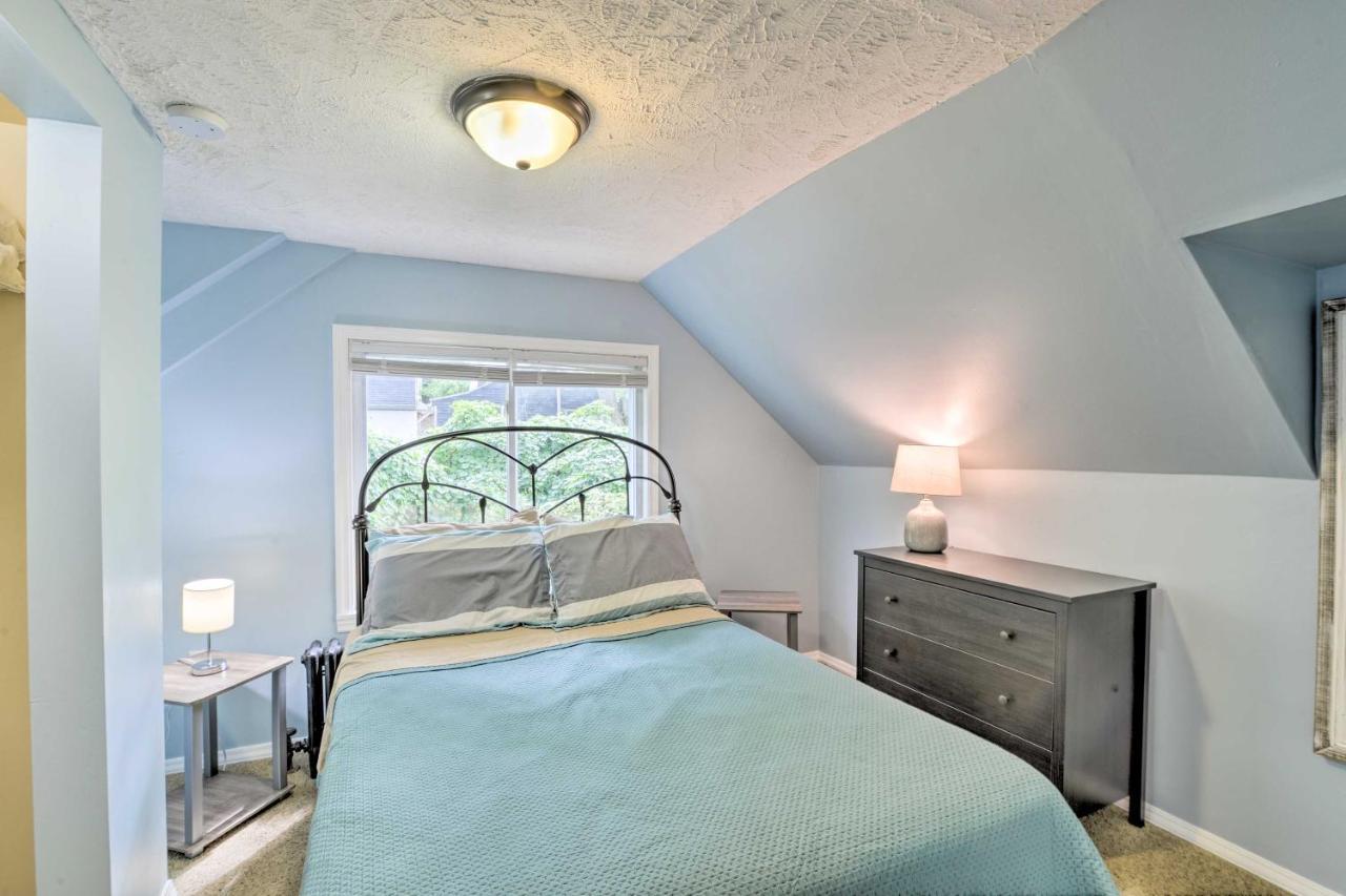 Enchanting Family House With Balcony Less Than 3 Mi To Wvu! Morgantown Dış mekan fotoğraf
